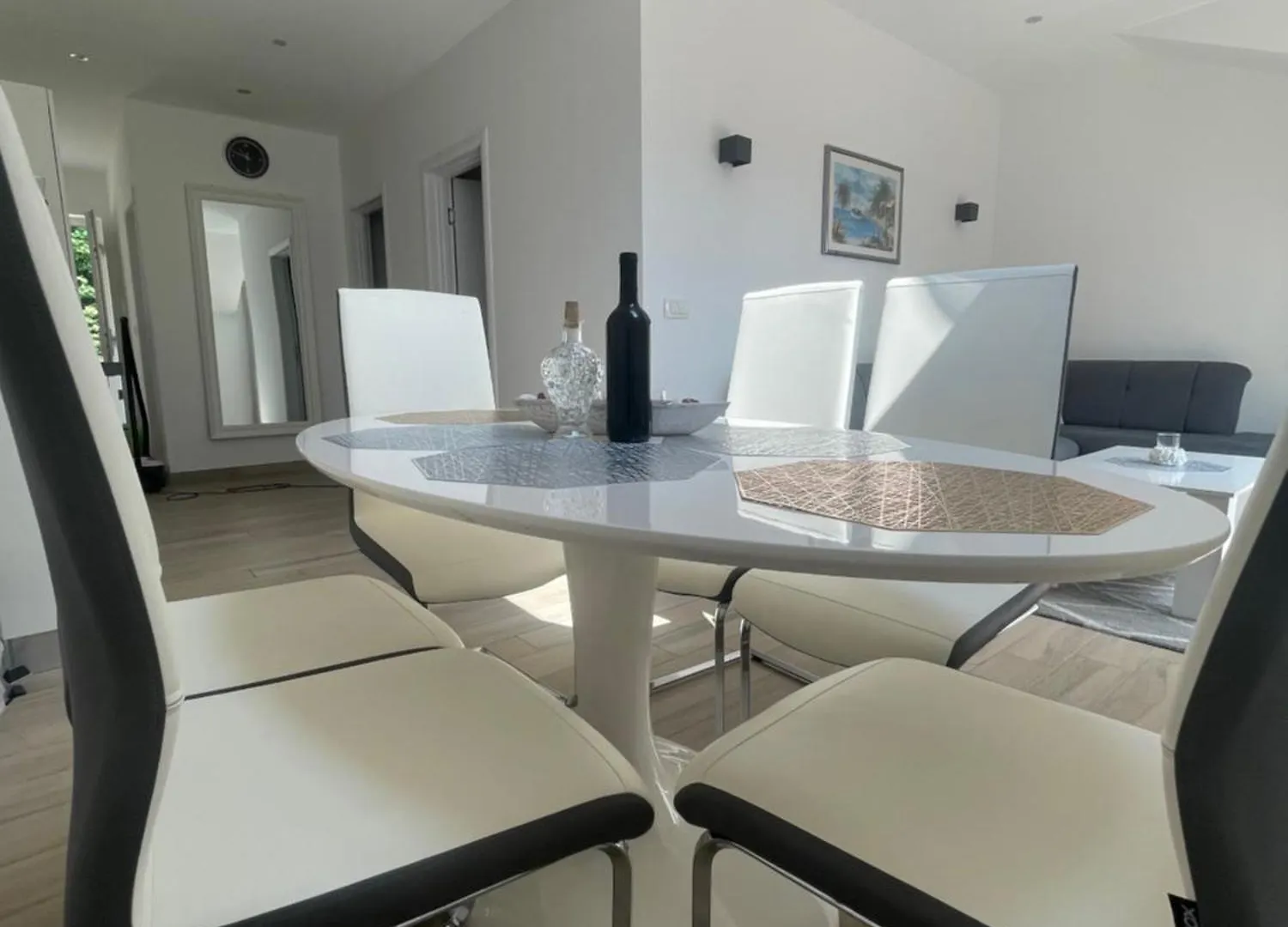 Dejablue Apartments Opric